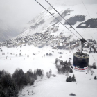 Imagen de archivo de una estación de esquí en los Alpes.