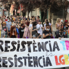 Imagen de archivo de una manifestación del colectivo LGTBI+ en Lleida.
