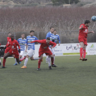 Una acció defensiva de l’Alpicat durant el partit que va jugar ahir davant del Suburenc.