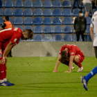 La decepció dels jugadors del Lleida, un cop consumat el fracàs i descens a la quarta categoria estatal