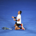 Rafa Nadal celebra su victoria sobre Dimitrov y citarse en la final de Australia con Roger Federer.