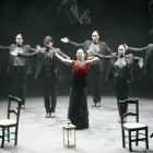 Un moment de la representació de la ‘bailaora’ Sara Baras ahir al Teatre de la Llotja.
