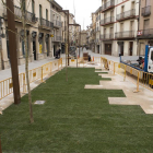 La calle General Güell de Cervera, aún en obras.
