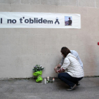 Imagen de archivo de uno de los homenajes al profesor en la plaza de la Paeria de Lleida. 