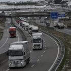 Més d’un miler de camions van poder entrar a la tarda a Lleida després de passar la nit a Fraga.