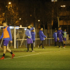 Los jugadores del Lleida se entrenaron ayer en el campo Annex de cara al partido de mañana.