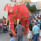  Espectáculo itinerante “Elefant Hathy” del Centre de Titelles de Lleida, ayer en Alpicat. 