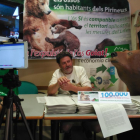 Ipcena presentó ayer 100.000 firmas contra el traslado de Goiat.