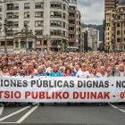 Un momento de la manifestación de los pensionistas celebrada ayer en Bilbao.