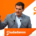 El líder de Ciudadanos, Albert Rivera, ayer, en la sede de la formación naranja en Madrid.