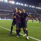 Luis Suárez firmó un doblete ayer en Vallecas y el Barça sumó 3 puntos.