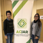 Eva Mazas y Roser Orobitg, trabajadoras sociales de Acjar-Arlle.