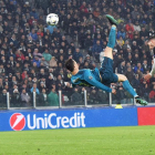 Cristiano Ronaldo marcó con este acrobático remate el segundo tanto de los madridistas.