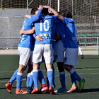 Los jugadores del Lleida Juvenil celebran uno de los goles.