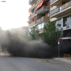Aparatós foc en un pàrquing de Lleida