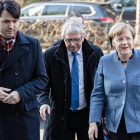 Angela Merkel a l’arribar a la zona de negociacions amb els socialdemòcrates alemanys.