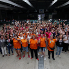 Fotografía de las participantes ayer en el Aplec de les Dones, celebrado en el pabellón 4 de Fira de Lleida, con la organización del Casal de la Dona y la Paeria. 