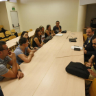 Las familias se reunieron el lunes con Vega en Lleida. 