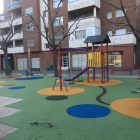 La zona dels jocs infantils de la plaça Tarascón.