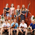 Un ensayo con parte de los integrantes de la nueva Orquestra de Cambra de la Catalunya Interior.