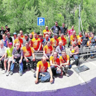 El grupo de forjadores que han participado en la Fira del Ferro Pirinec de Alins. 