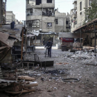Runa provocada per un atac del règim sirià a la ciutat de Douma.