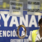 Ryanair demana disculpes i diu que els vols programats operen amb normalitat