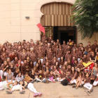 Fotografia de grup de la colla castellera després de l’actuació dissabte passat durant els actes previstos per celebrar la festa major de Guissona.