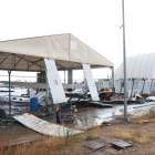 El vent va fuetejar l'aeroport d'Alguaire, va arrancar mòduls prefabricats i fins i tot va destrossar part d'un hangar inflable.