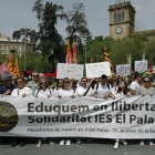 Manifestación en apoyo a los profesores del IES El Palau acusados de adoctrinamiento. 
