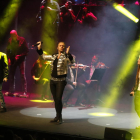 Un momento del espectáculo de Symphonic Rhapsody Queen, ayer en la Llotja de Lleida.