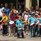 La percussió i els nens, protagonistes, de l’activitat ‘Fem ballar els Gegants!’.