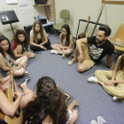 Una de les primeres classes del Campus Rock Lleida que van tenir lloc ahir a l’escola L’Intèrpret.