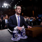 El fundador de Facebook, Mark Zuckerberg, ahir a Washington.