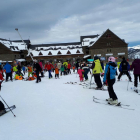 L’estació de Port Ainé va rebre ahir més de 2.000 esquiadors.