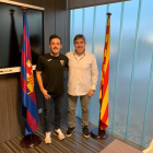 Roger Canadell, amb Jordi Roura, secretari tècnic del futbol formatiu amateur del FC Barcelona.