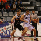 El serbi Filip Djuran, durant el partit que va jugar amb el Melilla al Barris Nord la passada temporada.