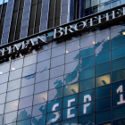 Logotipo del bando Lehman Brothers en la sede mundial de la compañía (Nueva York), archivo.