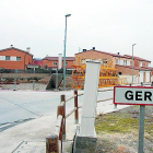 Les dos urbanitzacions es troben al nucli de Gerb.