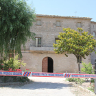 Imatge de la façana de la masia de Gàver en què es van produir els dos atracaments.