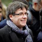 Puigdemont jura la Constitución por "imperativo legal" y con fidelidad al pueblo