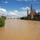 Incomunicado un barrio de Alfocea, en Zaragoza, a causa de la crecida del Ebro