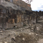 Estat de la muralla romana d’Isona en una imatge del 2017.