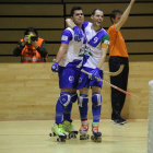 Jordi Creus i Andreu Tomàs celebren un gol en un partit.