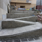 Una rampa en forma de zig-zag ha substituït les escales al carrer Botera.