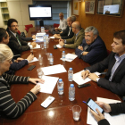 La reunión de la mesa estratégica del aeropuerto de Alguaire, que se celebró ayer en Lleida.