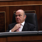 El ministre d’Economia, Luis de Guindos, ahir, al Congrés.