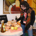 Desayunos saludables  -  Alumnos de la escuela Pomeu Fabra de Mollerussa fueron los primeros en visitar el estand Aliments del territori i tu de la Diputación de Lleida, con un taller de desayunos saludables a base de manzana del Pla. 