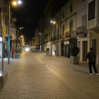 El carrer Major d’Almacelles, on s’ubiquen les dos farmàcies que hi ha actualment a la localitat.
