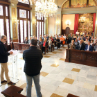 El salón de plenos acogió la presentación del proyecto “Model Lleida...ciutat que et cuida”